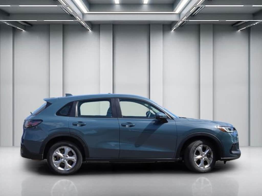 Used 2023 Honda HR-V LX AWD SUV