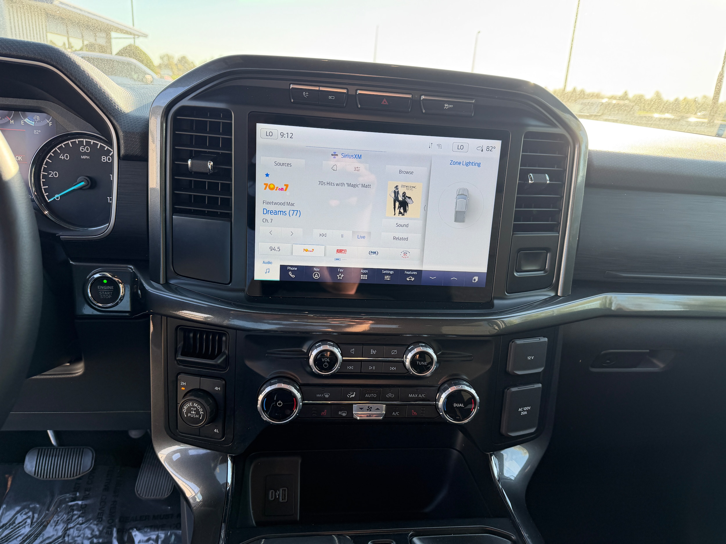 2023 Ford F-150 XLT - Photo 9
