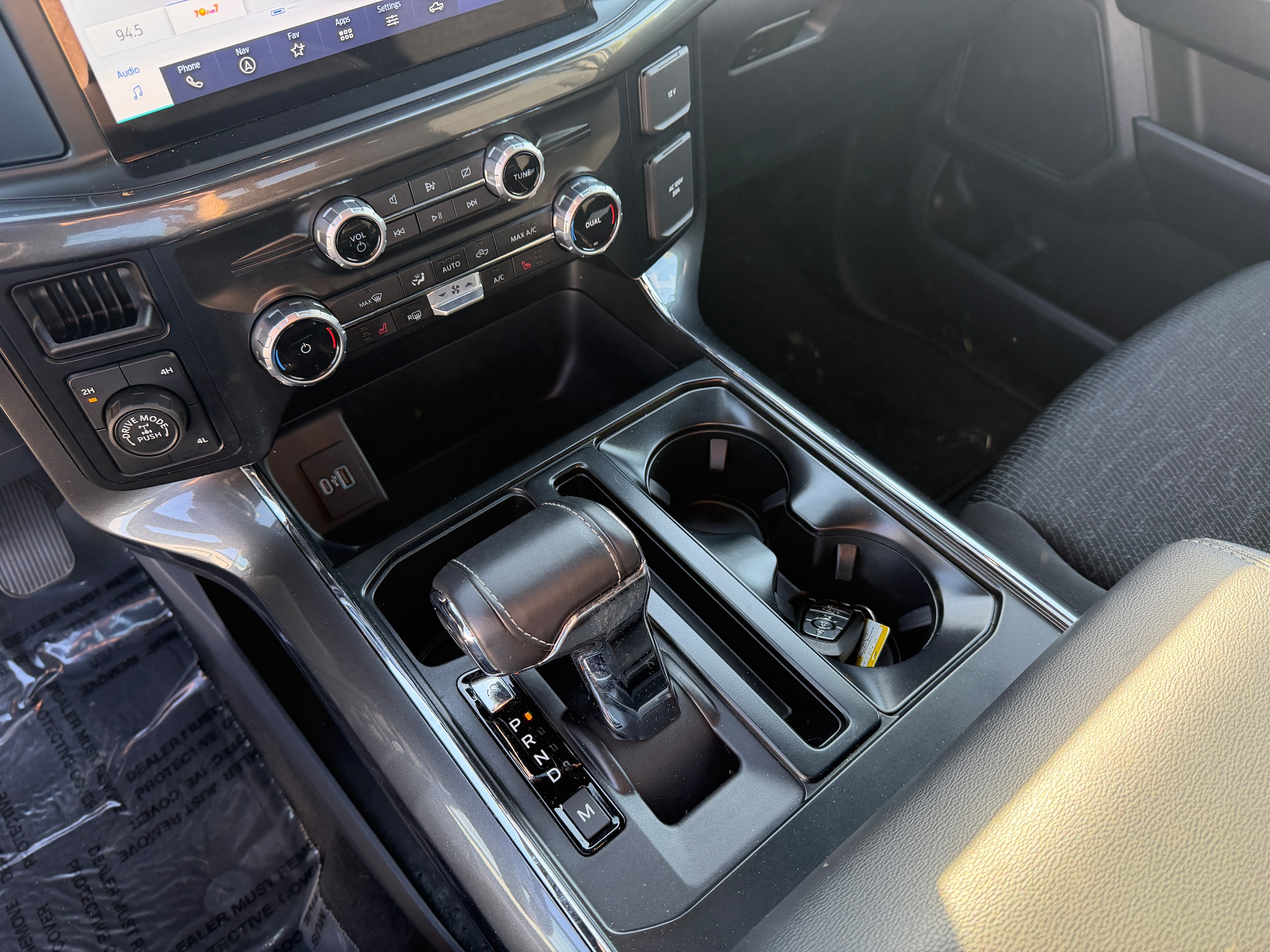 2023 Ford F-150 XLT - Photo 10