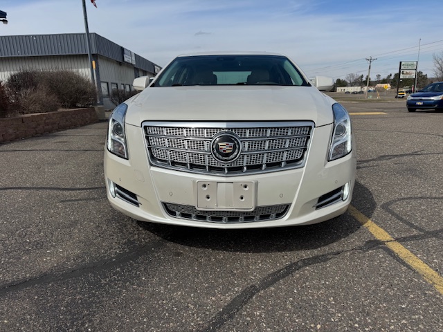 Used 2013 CADILLAC XTS Platinum Sedan