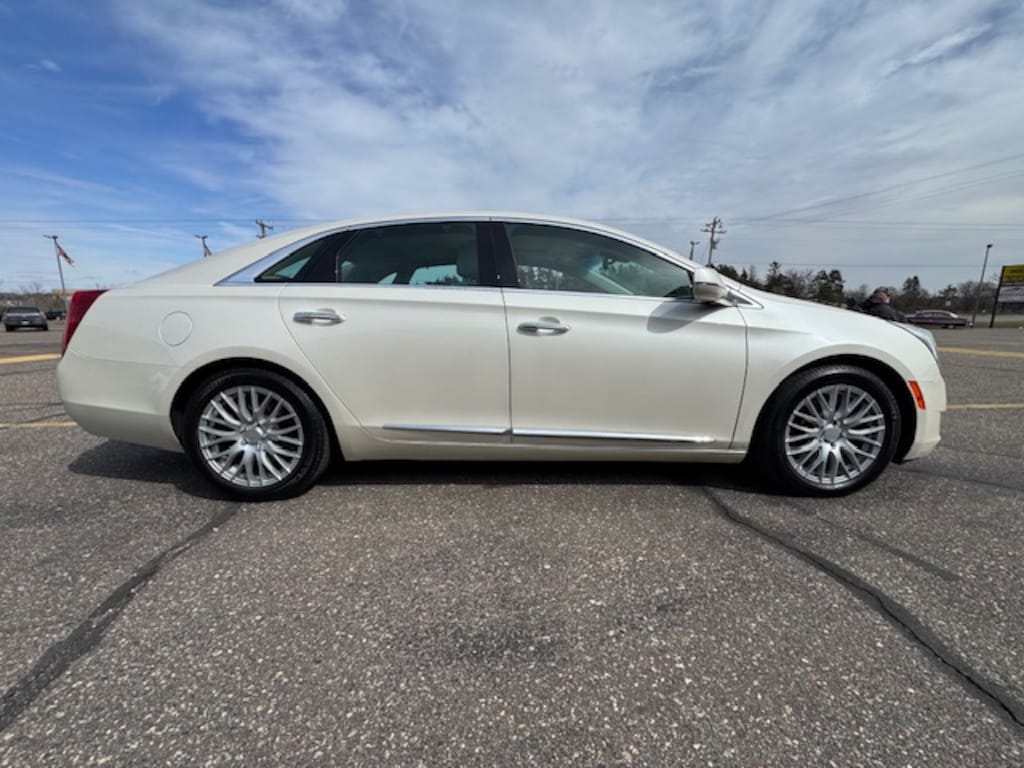 Used 2013 CADILLAC XTS Platinum Sedan