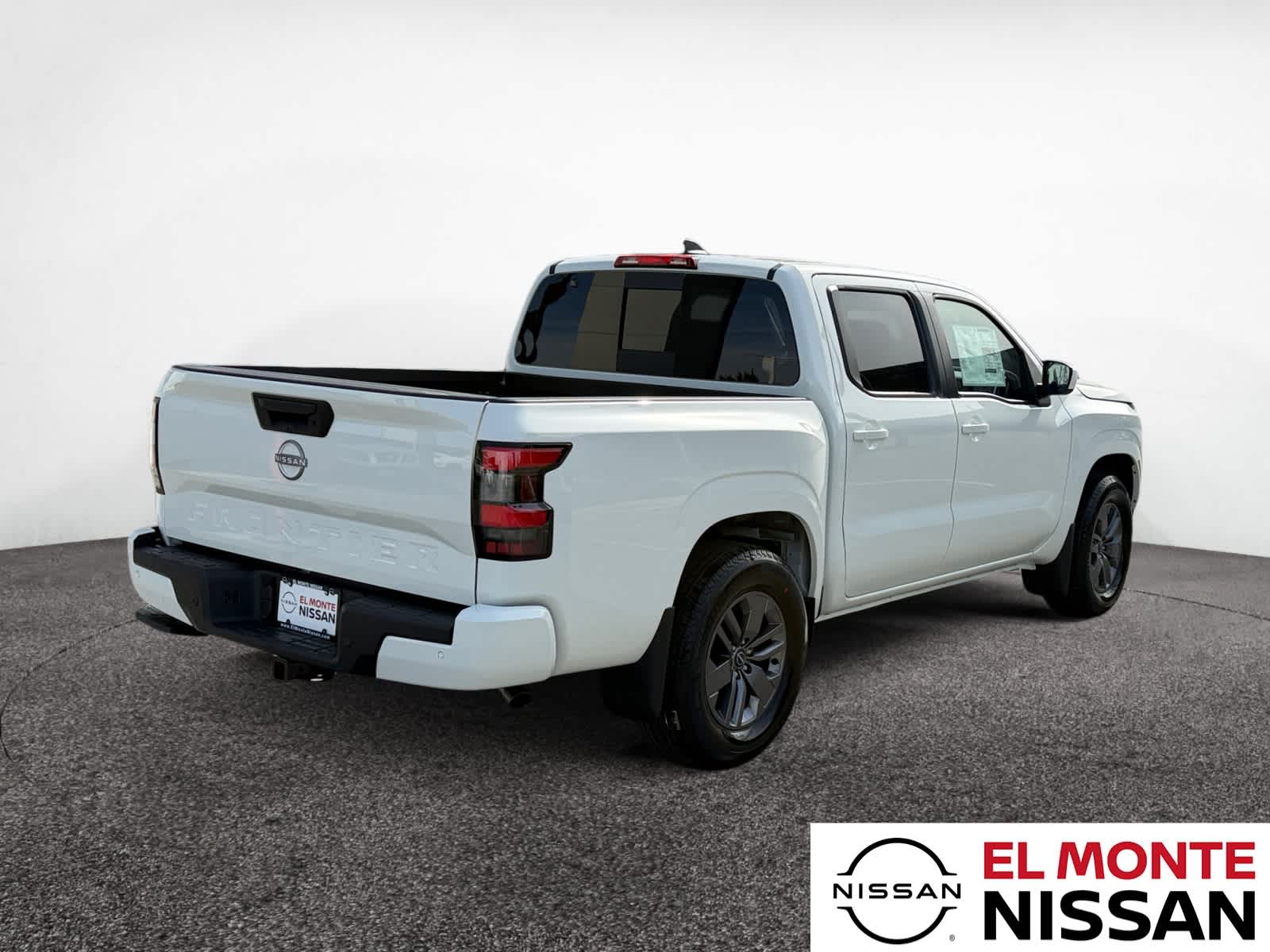 2026 Nissan Frontier SV - Photo 5