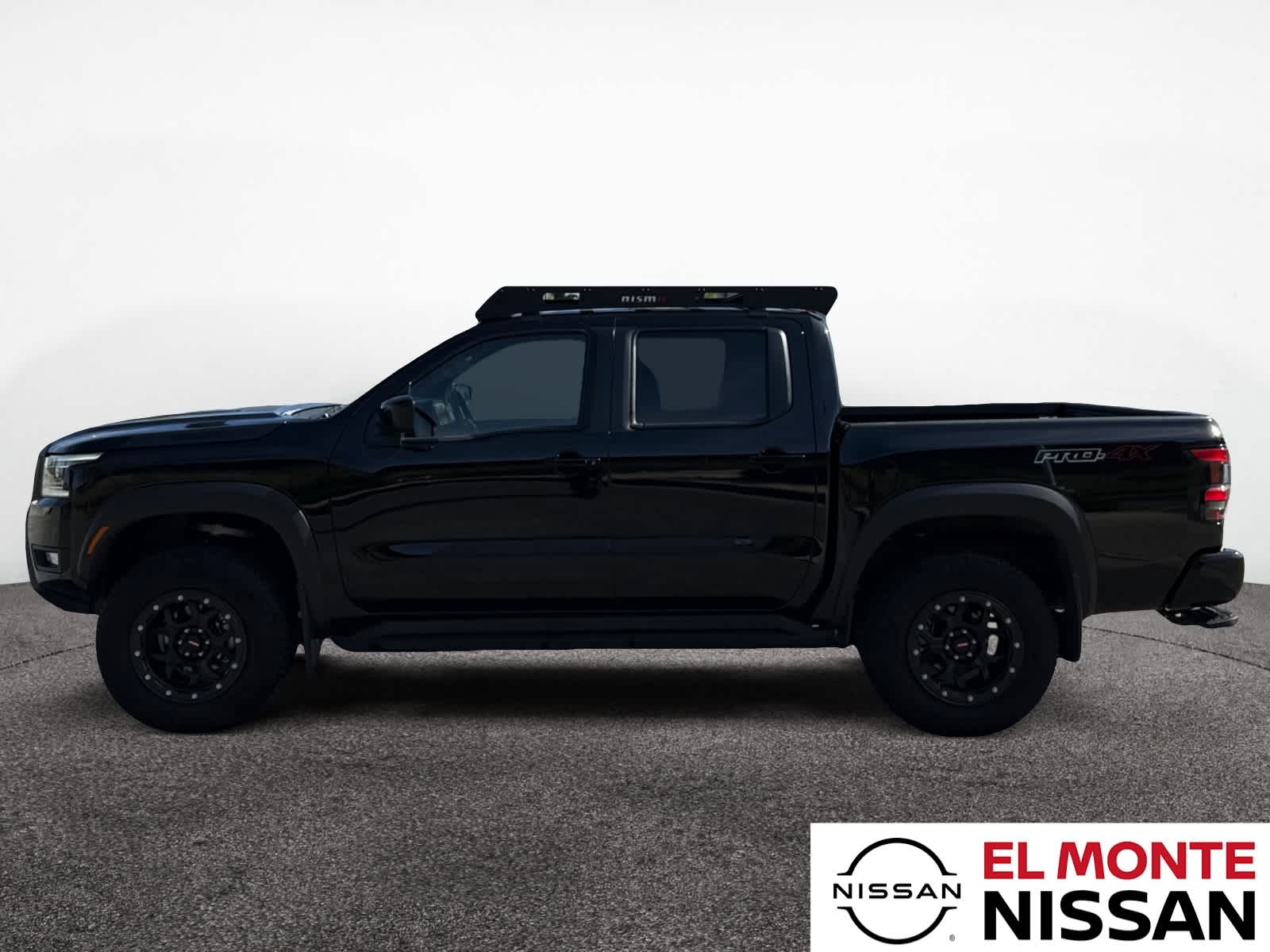 2025 Nissan Frontier PRO-4X - Photo 2