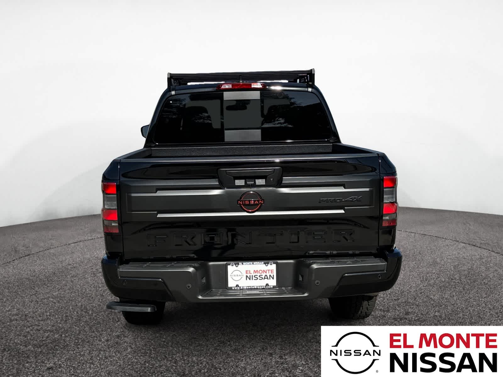 2025 Nissan Frontier PRO-4X - Photo 4