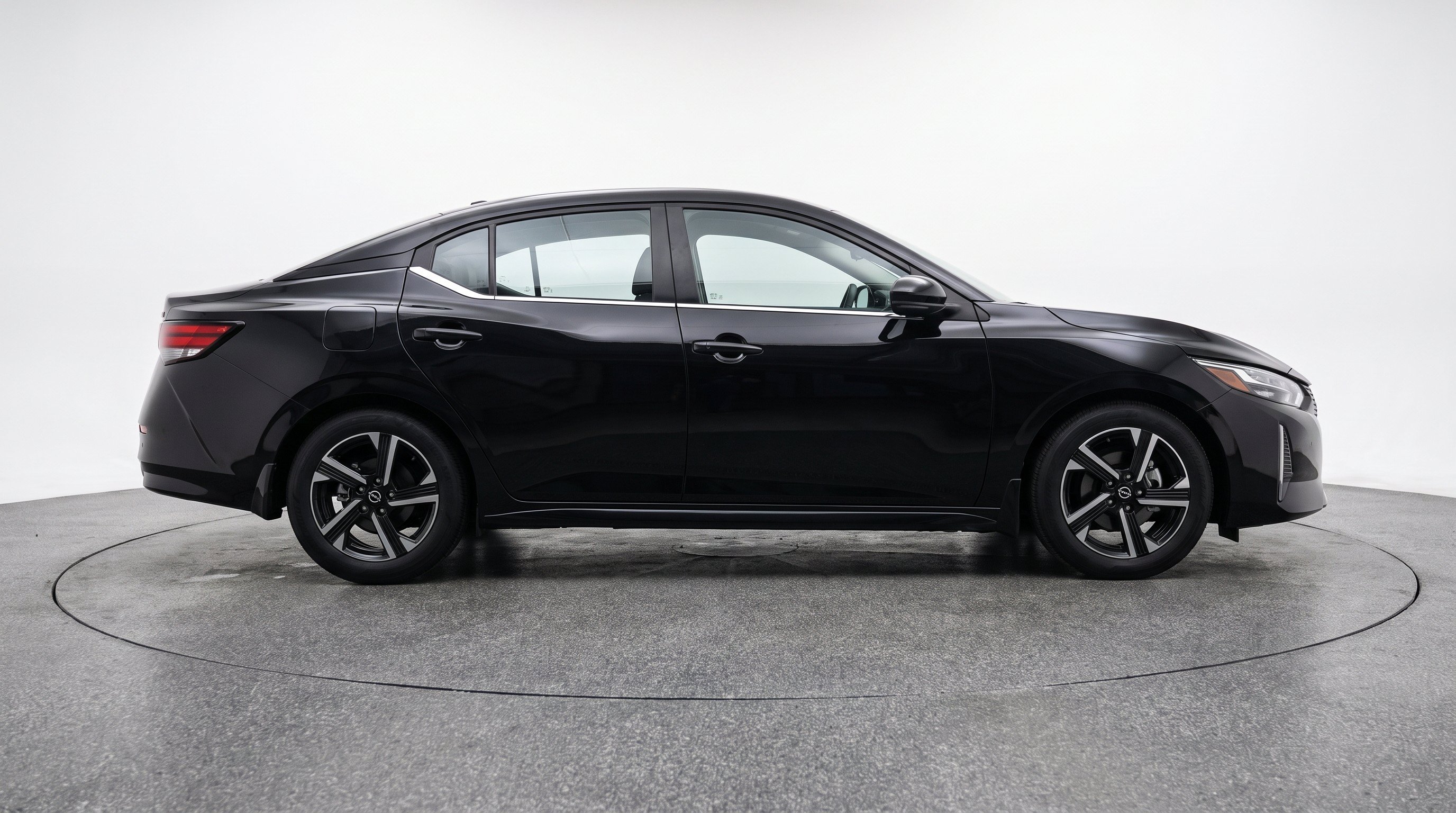 Thumbnail: 2025 Nissan Sentra - 10
