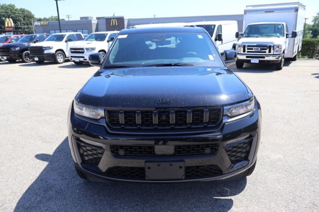 New 2026 Jeep Grand Cherokee LIMITED RESERVE 4X4 Sport Utility