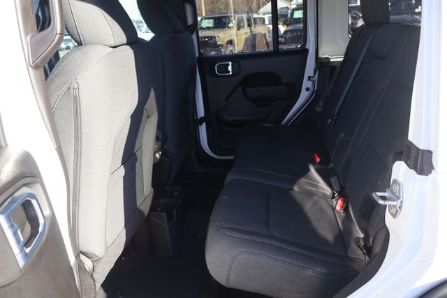 2026 Jeep Wrangler 4-Door Willys - Photo 10