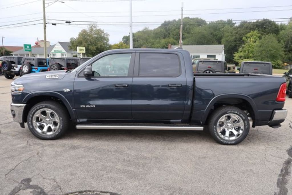 New 2027 Ram 1500 BIG HORN CREW CAB 4X4 5'7 BOX Pickup