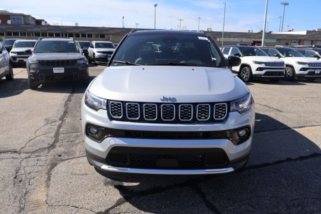 New 2026 Jeep Compass LIMITED 4X4 Sport Utility
