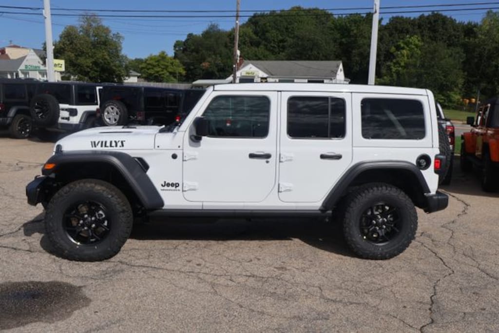 New 2027 Jeep Wrangler 4-DOOR WILLYS Sport Utility