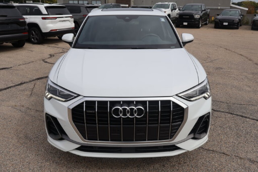 Used 2025 Audi Q3 Premium SUV