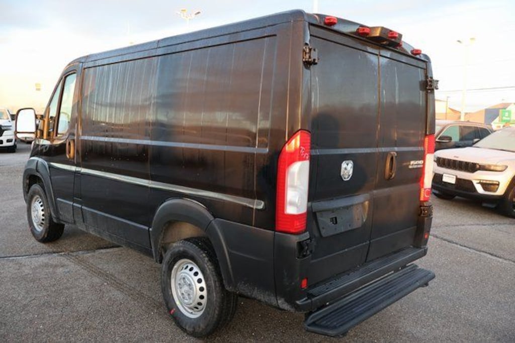 New 2026 Ram ProMaster PROMASTER 1500 TRADESMAN CARGO VAN LOW ROOF 118' W Cargo Van