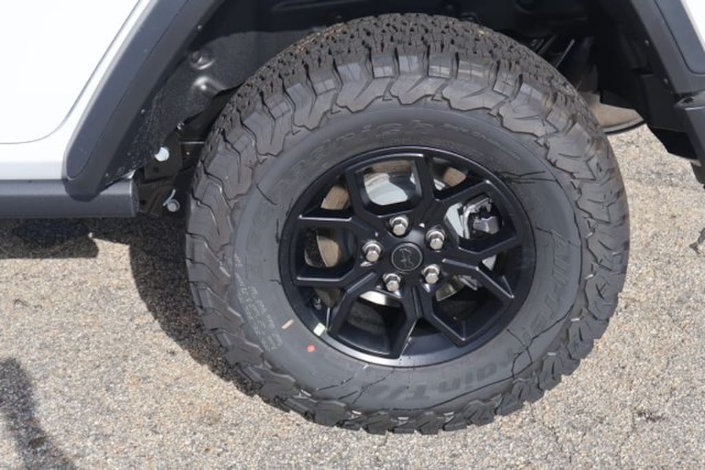 New 2027 Jeep Wrangler 4-DOOR WILLYS Sport Utility