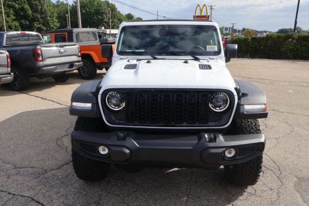 New 2027 Jeep Wrangler 4-DOOR WILLYS Sport Utility