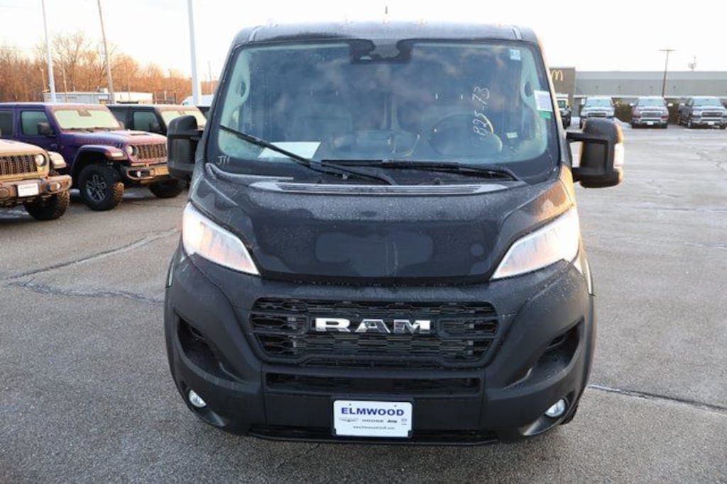 New 2026 Ram ProMaster PROMASTER 1500 TRADESMAN CARGO VAN LOW ROOF 118' W Cargo Van