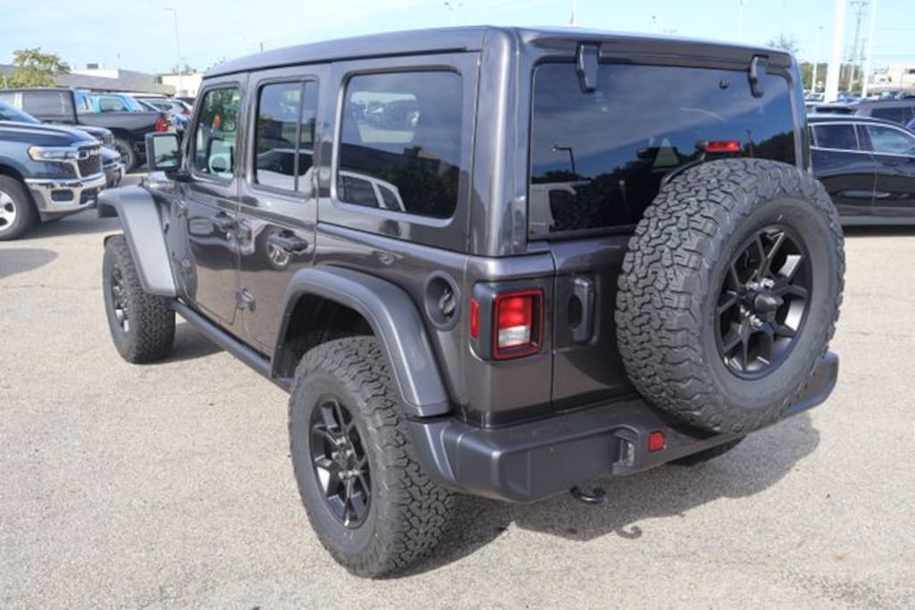 New 2027 Jeep Wrangler 4-DOOR WILLYS Sport Utility
