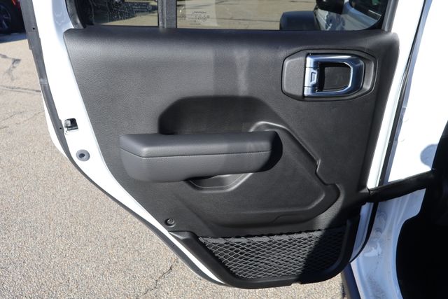 2026 Jeep Wrangler 4-Door Willys - Photo 9