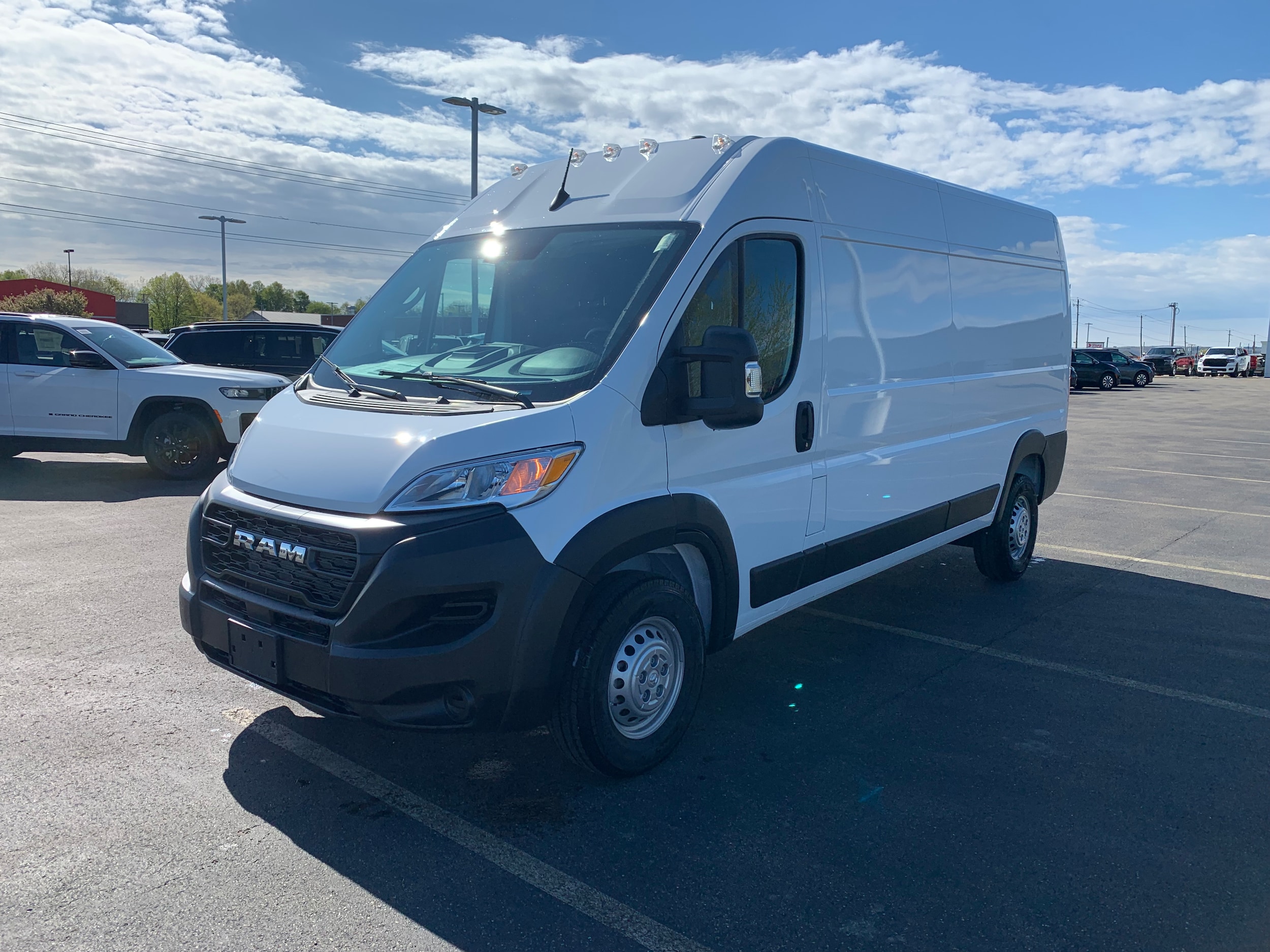 2026 RAM ProMaster Cargo Van Tradesman