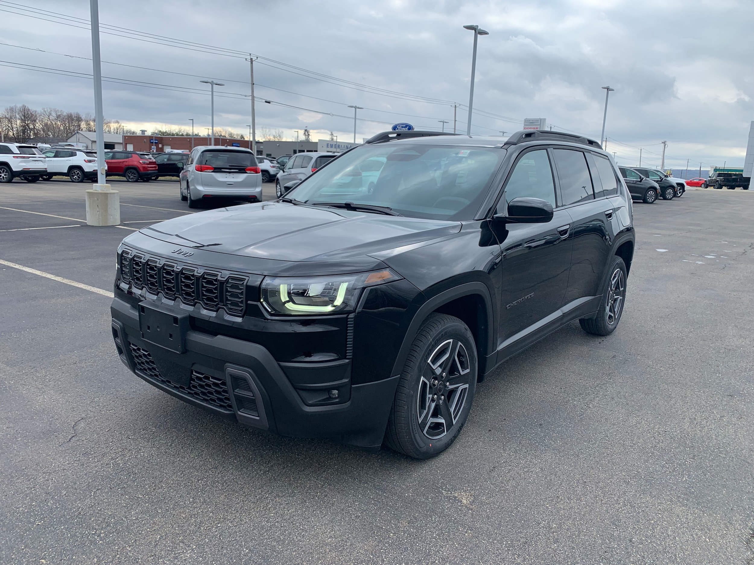 2026 Jeep Cherokee Laredo