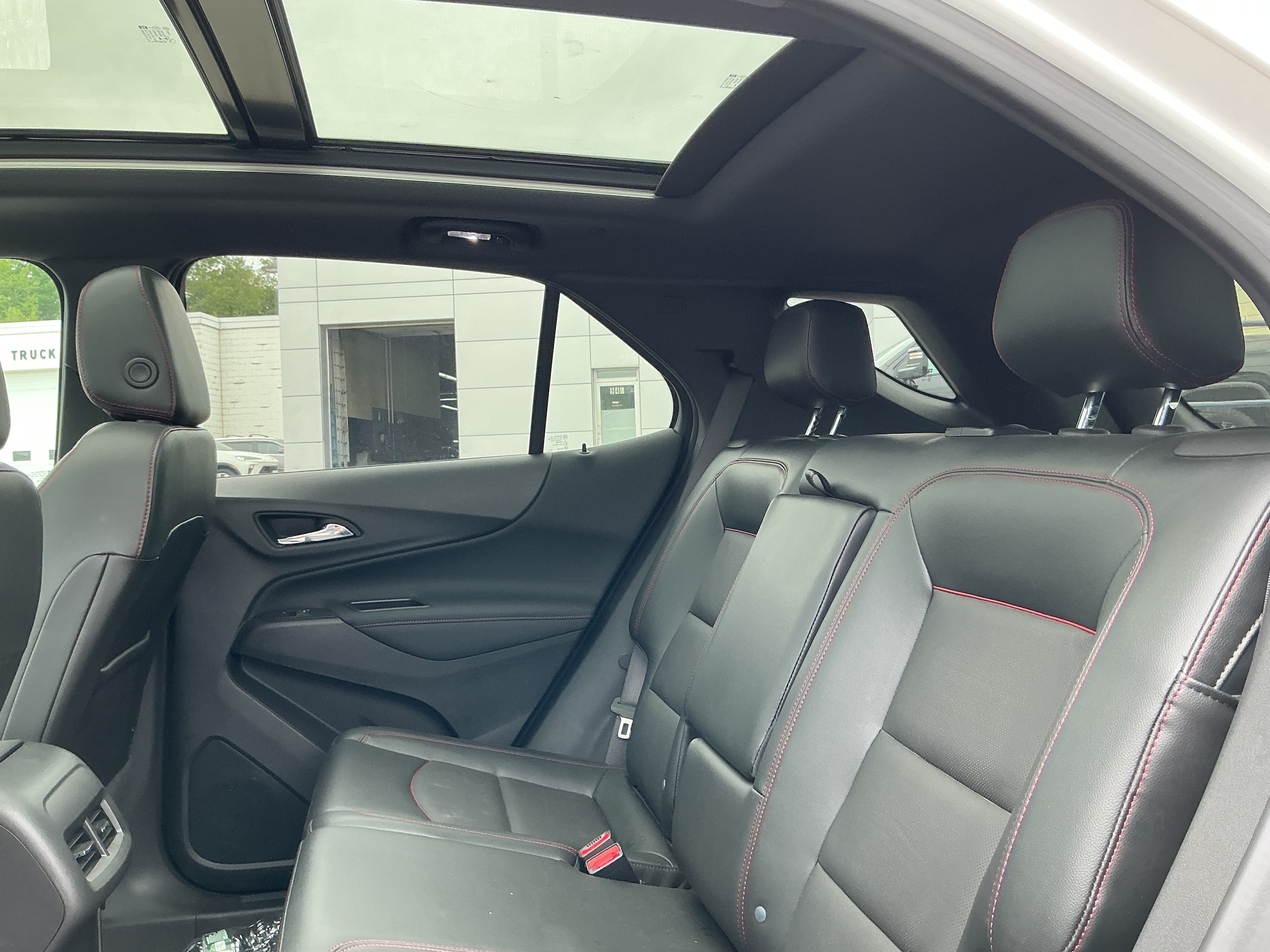 2023 Chevrolet Equinox RS - Photo 8