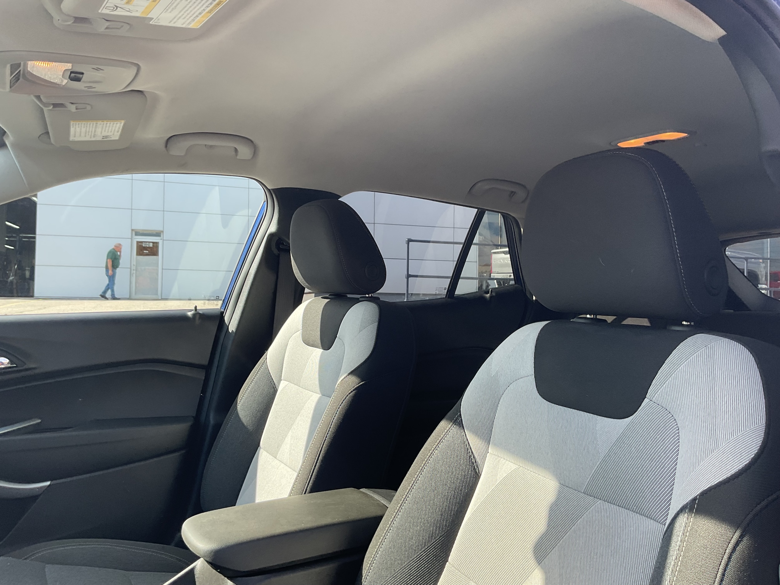 2024 Chevrolet Trax LS - Photo 6