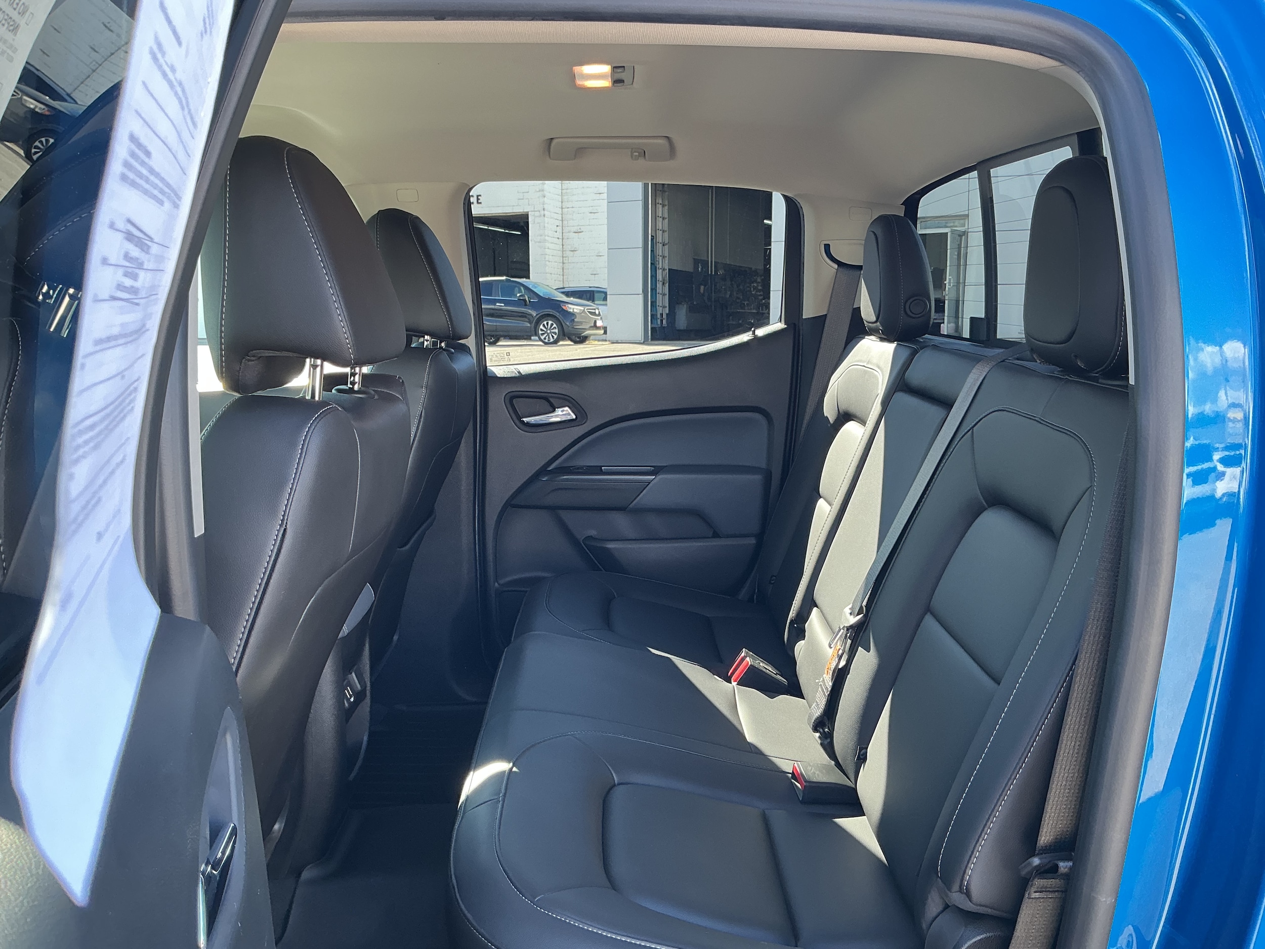 2022 Chevrolet Colorado Z71 - Photo 12