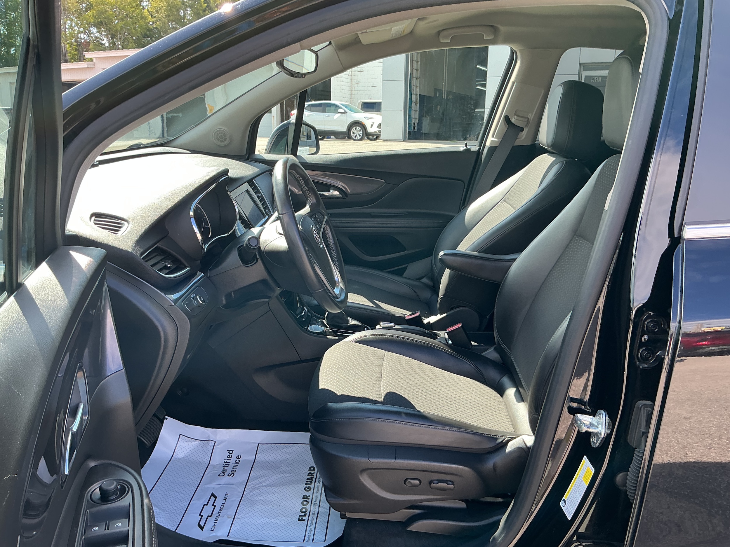 2022 Buick Encore Preferred - Photo 6