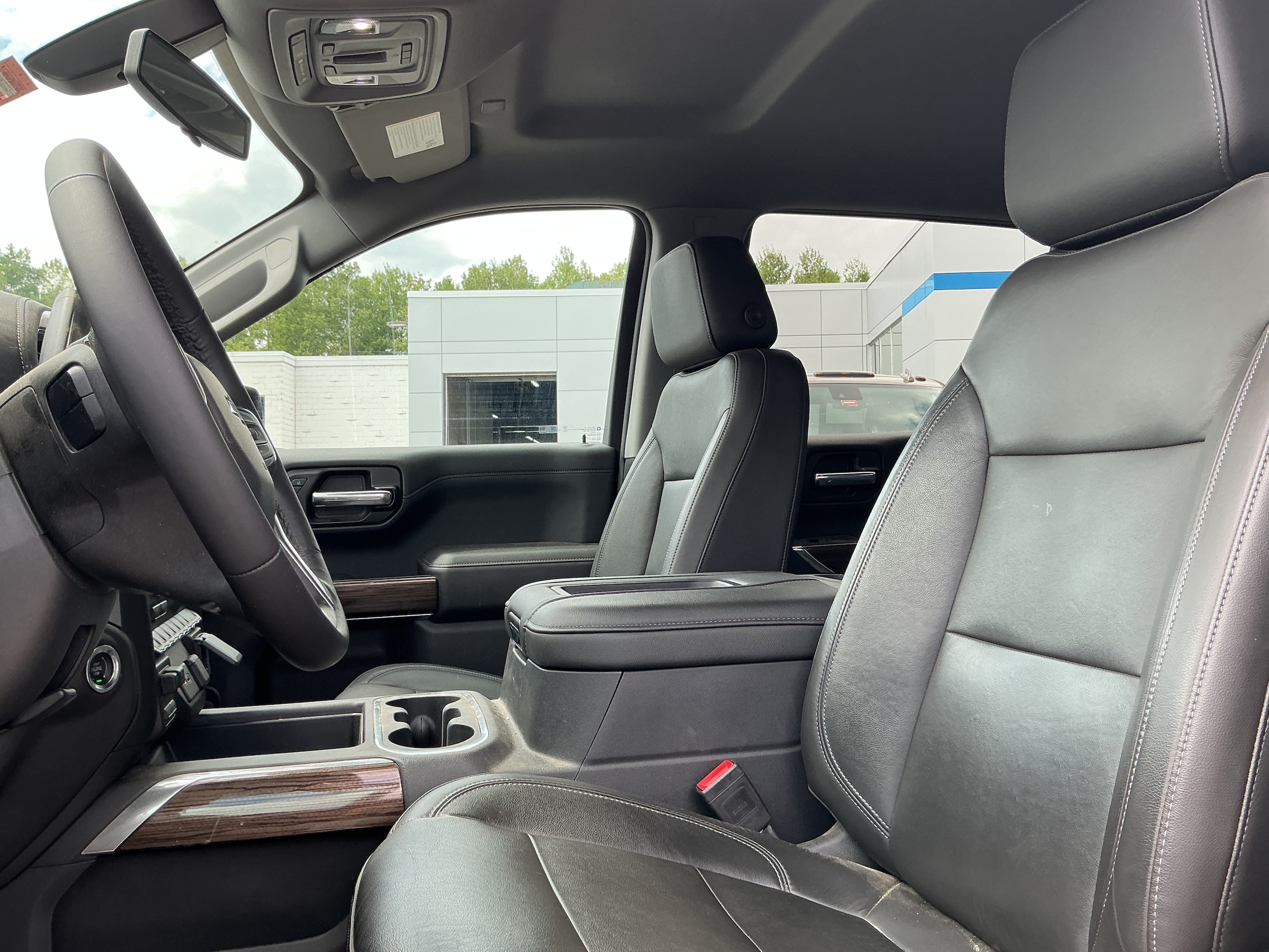2020 Chevrolet Silverado 1500 RST - Photo 6