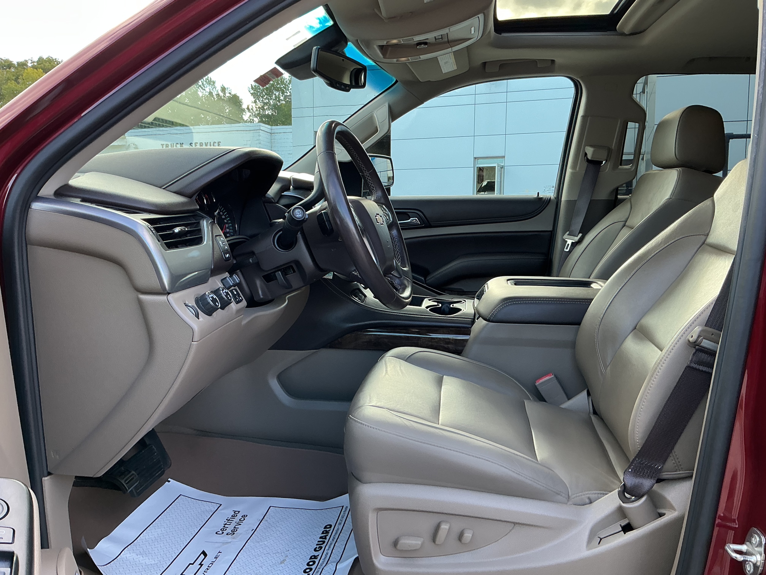 2017 Chevrolet Tahoe LT - Photo 7