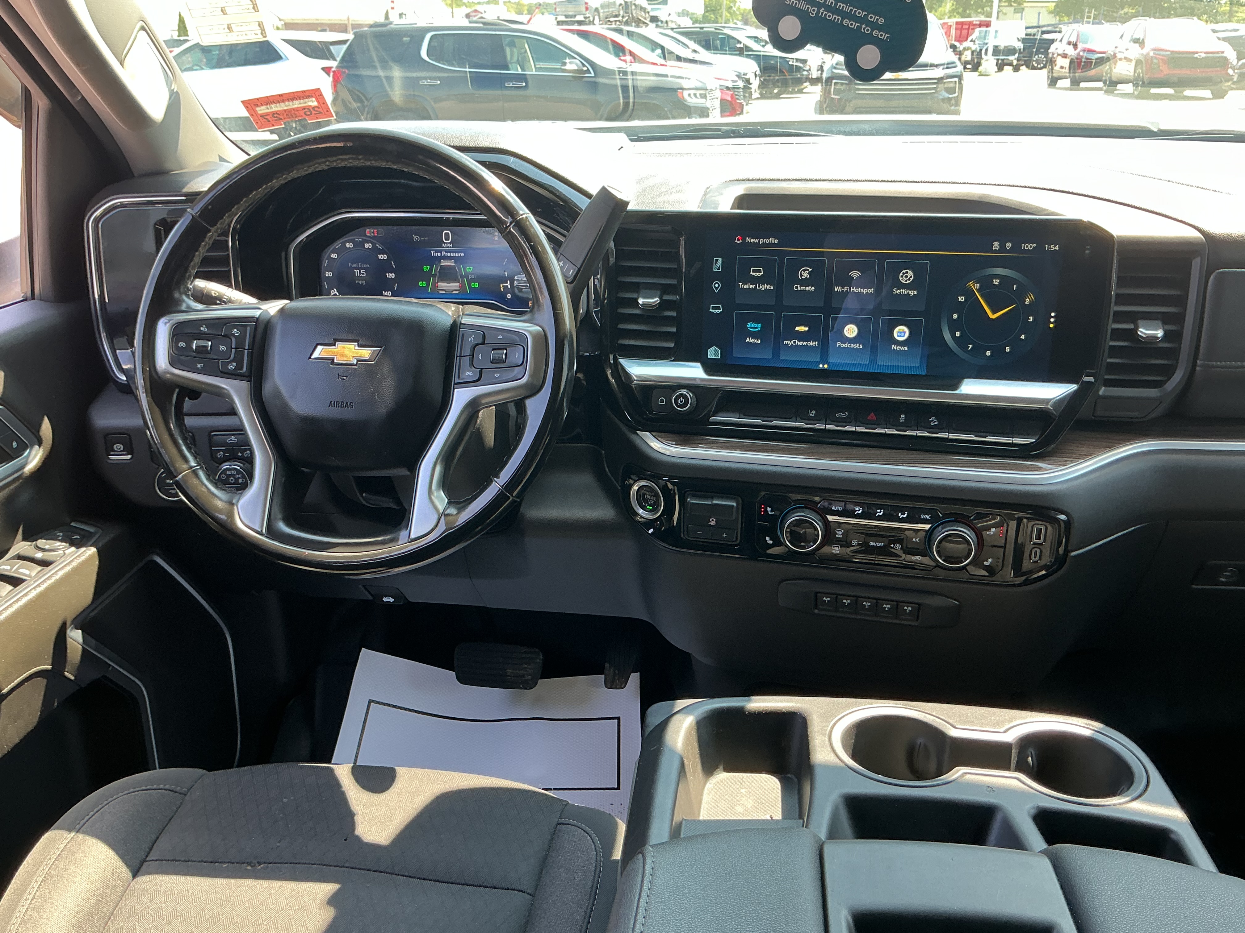 2024 Chevrolet Silverado 3500HD LT - Photo 7