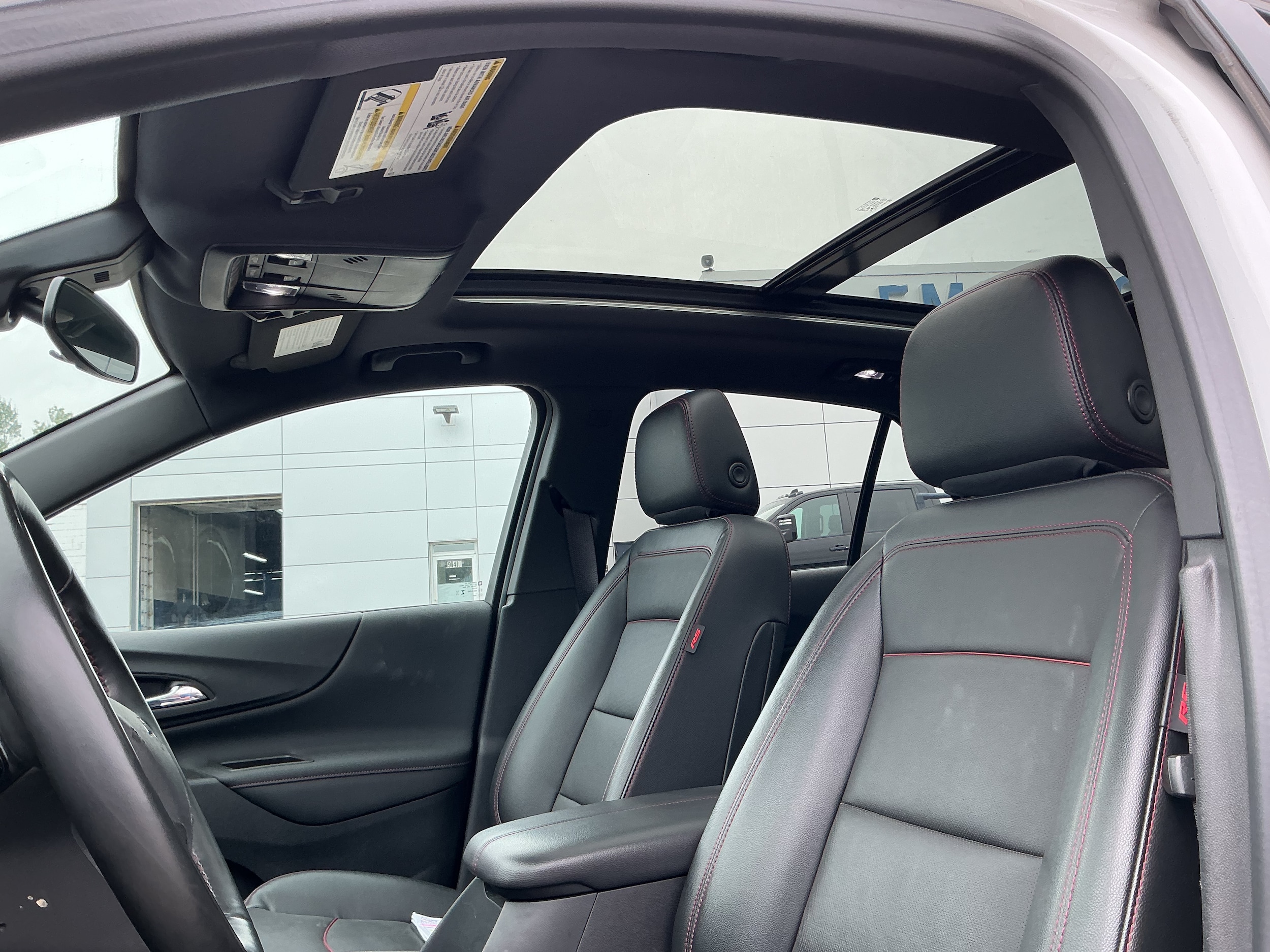 2023 Chevrolet Equinox RS - Photo 7