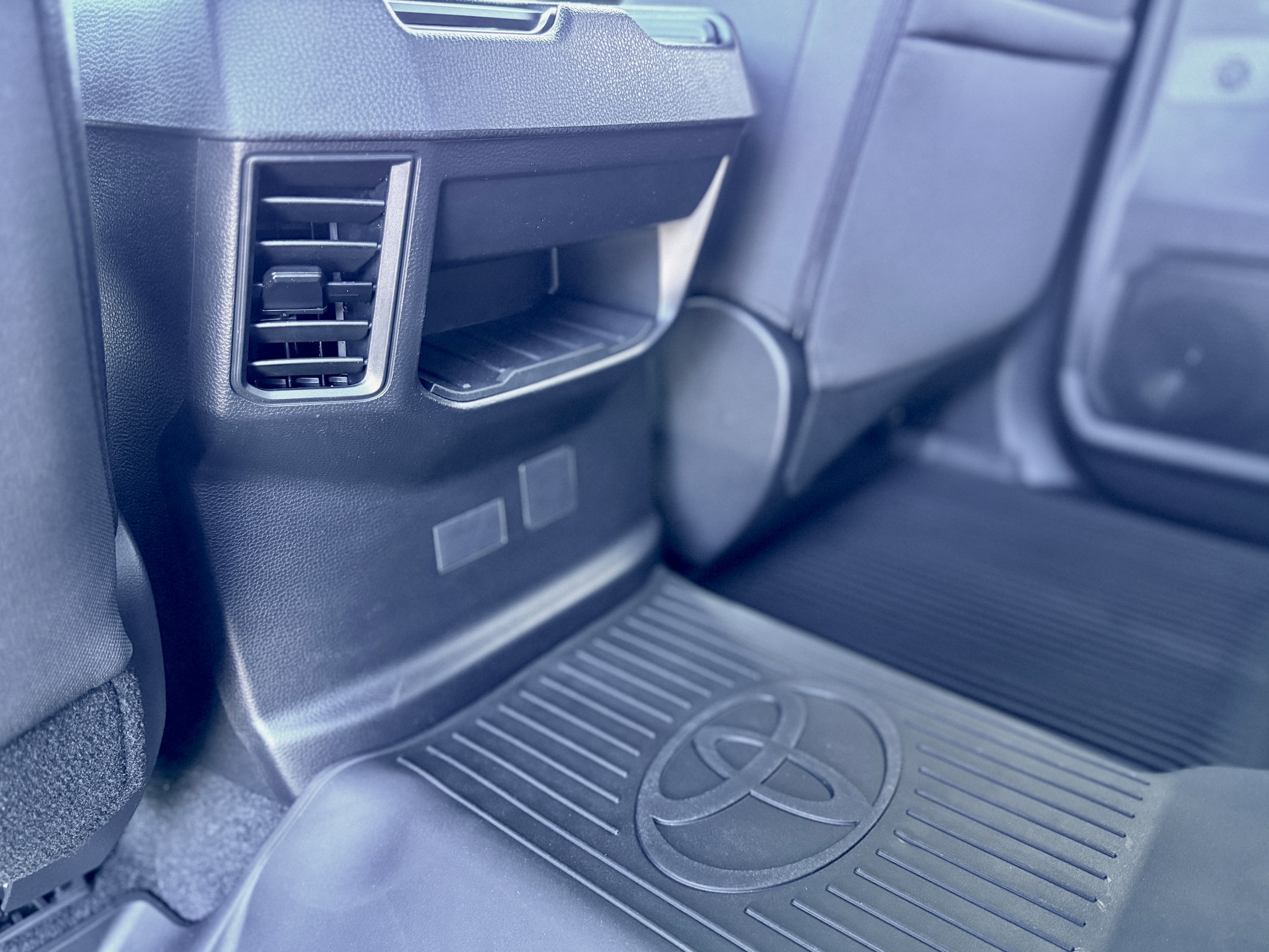 2025 Toyota Tundra SR - Photo 29