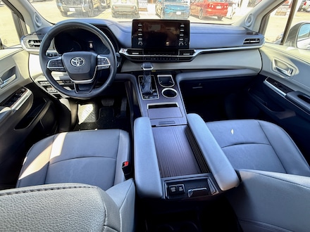 2023 Toyota Sienna XLE 7 Passenger Van Passenger Van