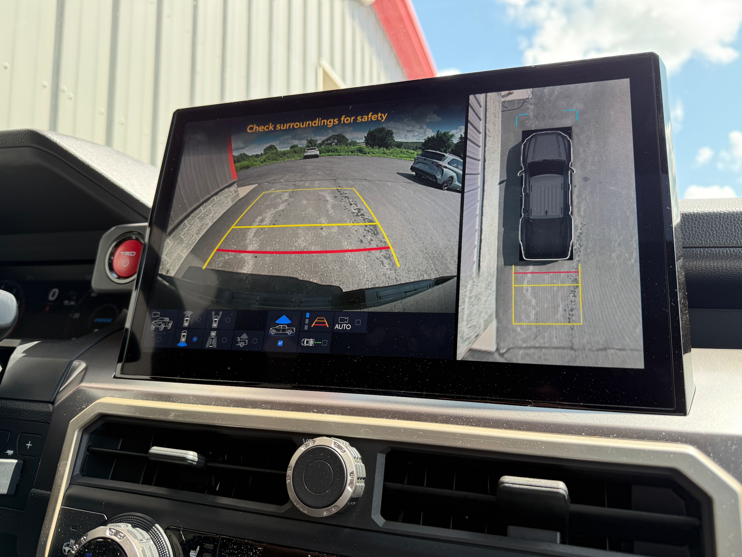 2025 Toyota Tacoma TRD Sport - Photo 20