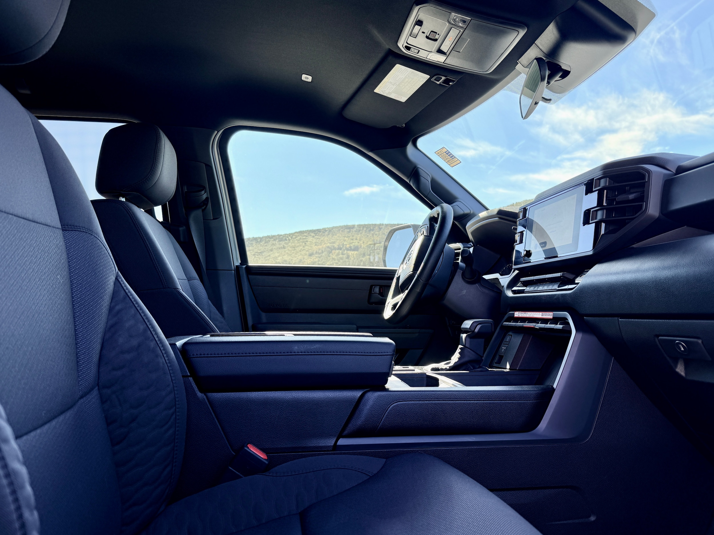 2025 Toyota Tundra SR - Photo 8