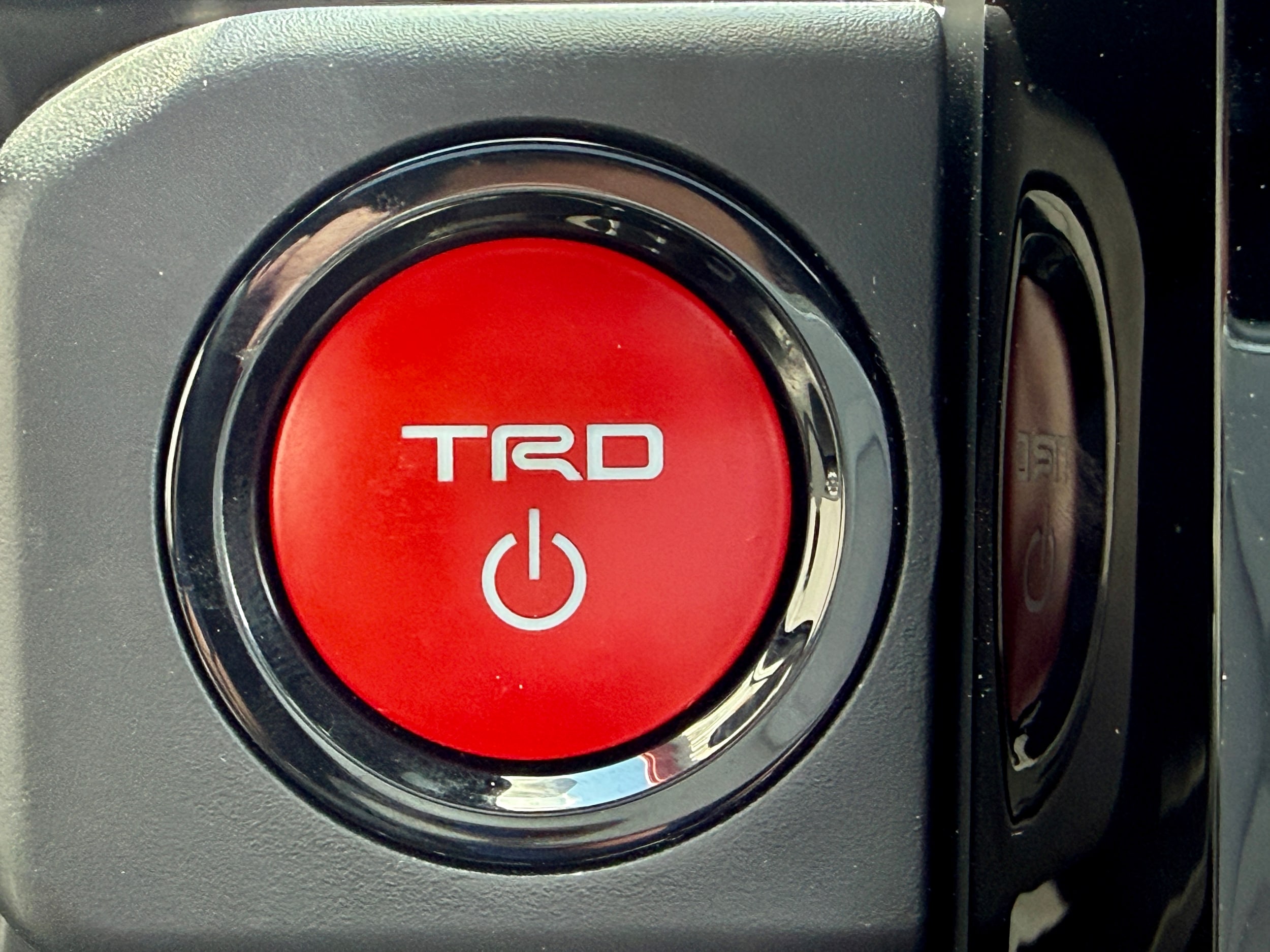 2025 Toyota Tacoma TRD Sport - Photo 29