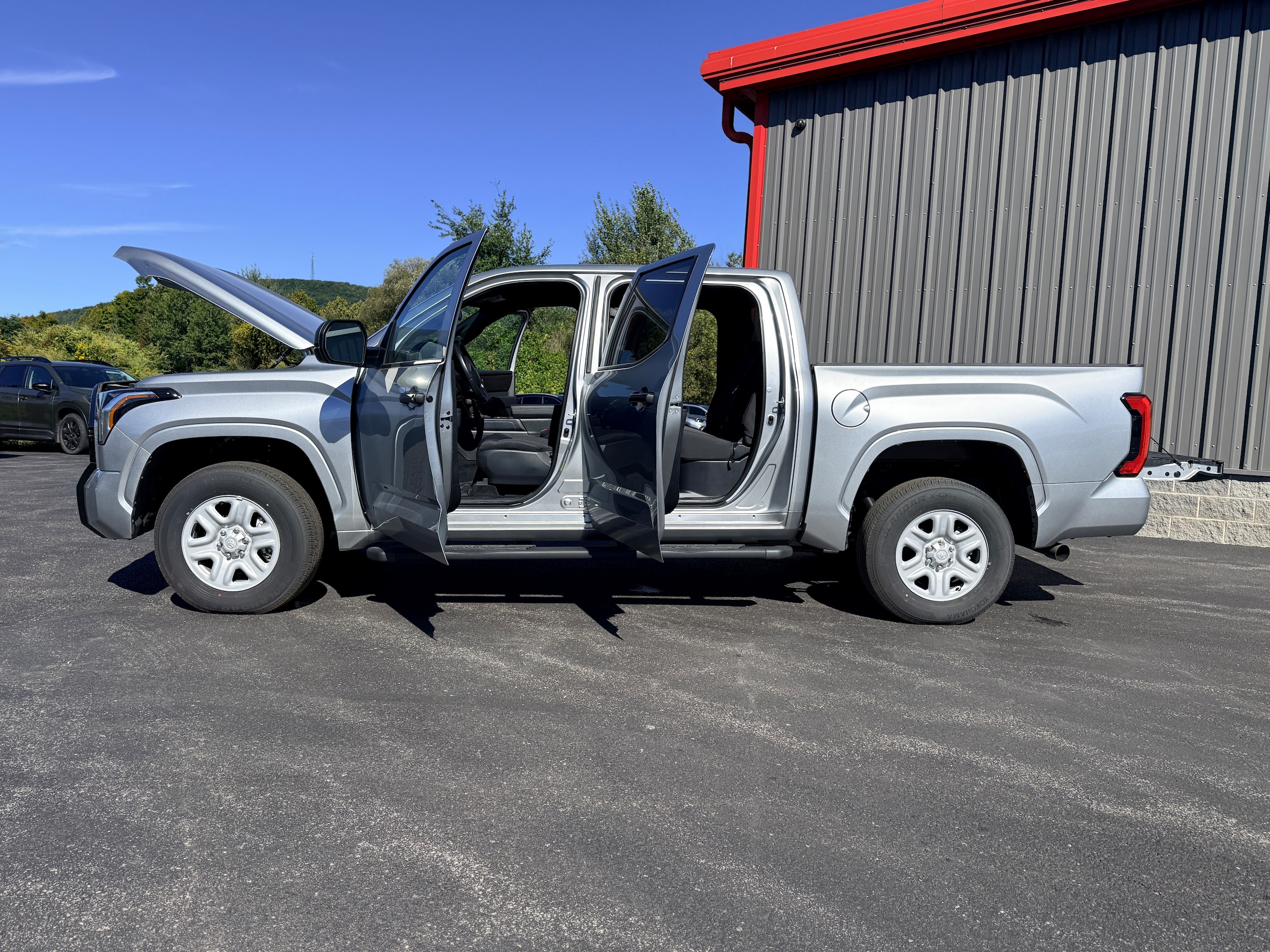2025 Toyota Tundra SR - Photo 11