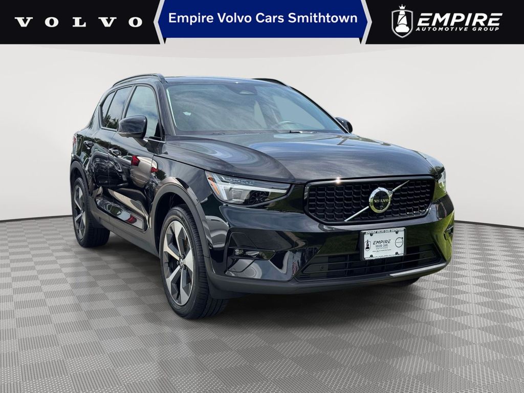 2026 Volvo XC40