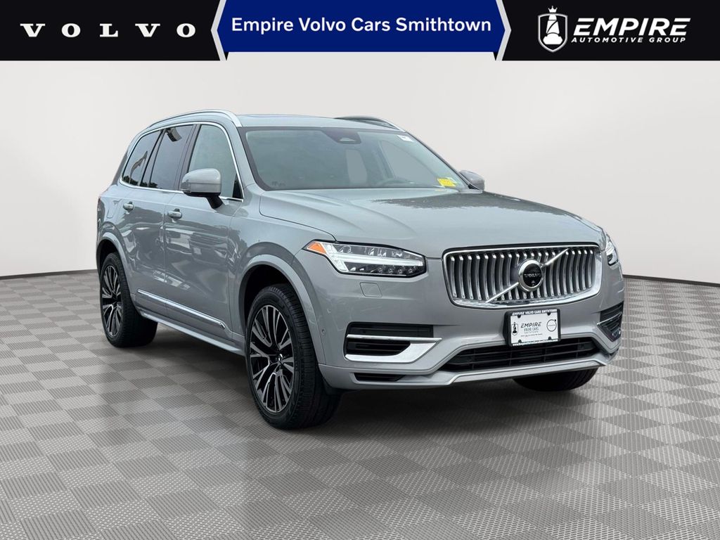 2025 Volvo XC90 Plug-In Hybrid
