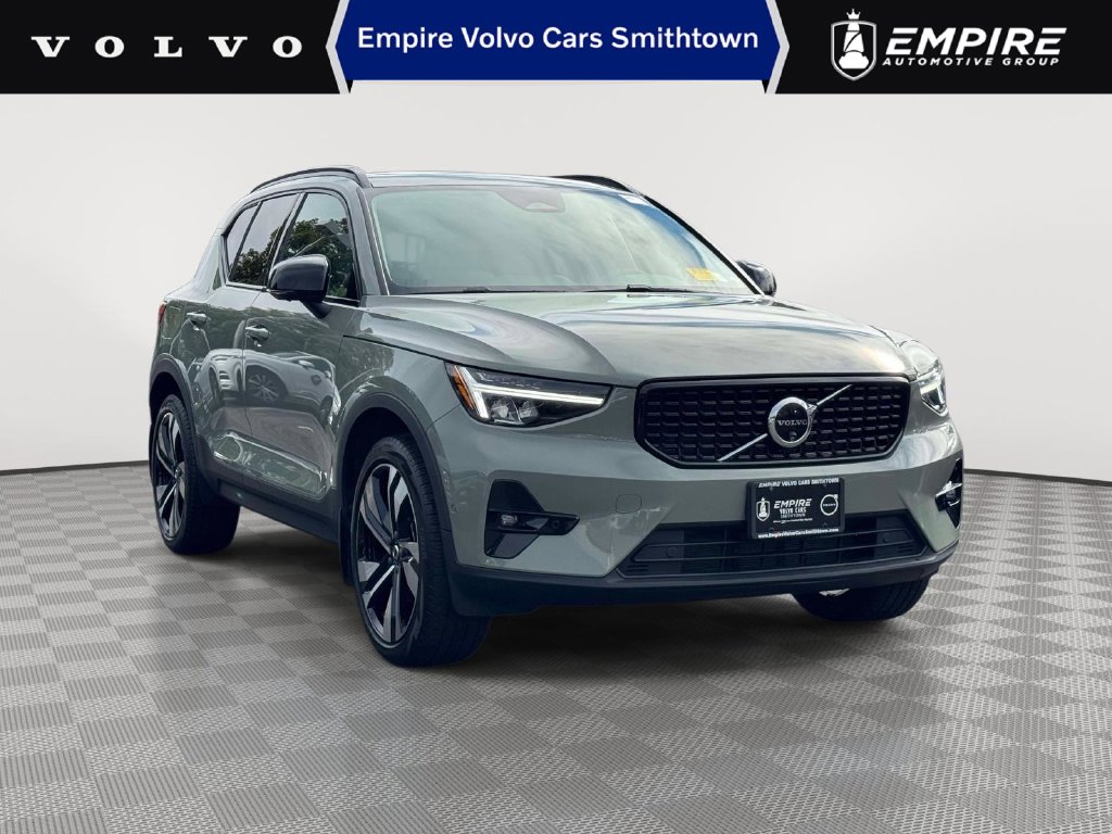 2024 Volvo XC40 Plus