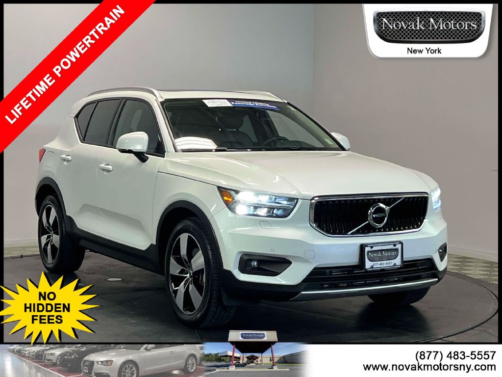 2022 Volvo XC40