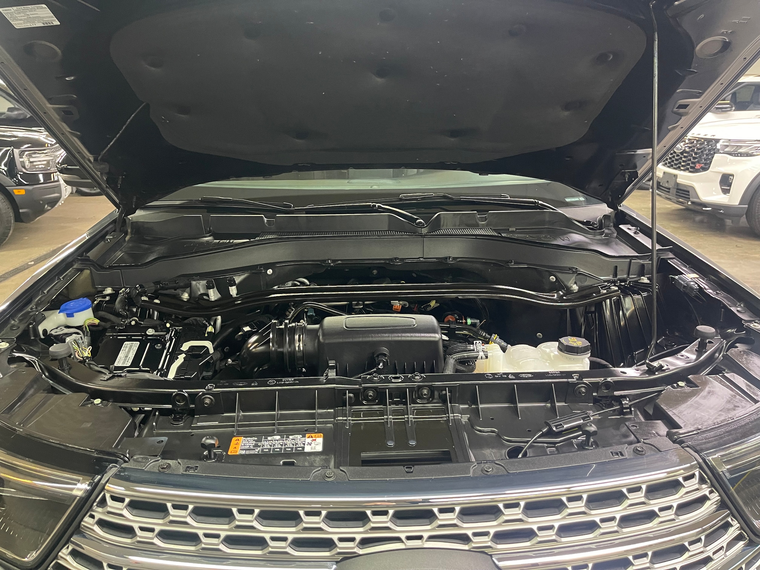 2022 Ford Explorer Limited - Photo 9