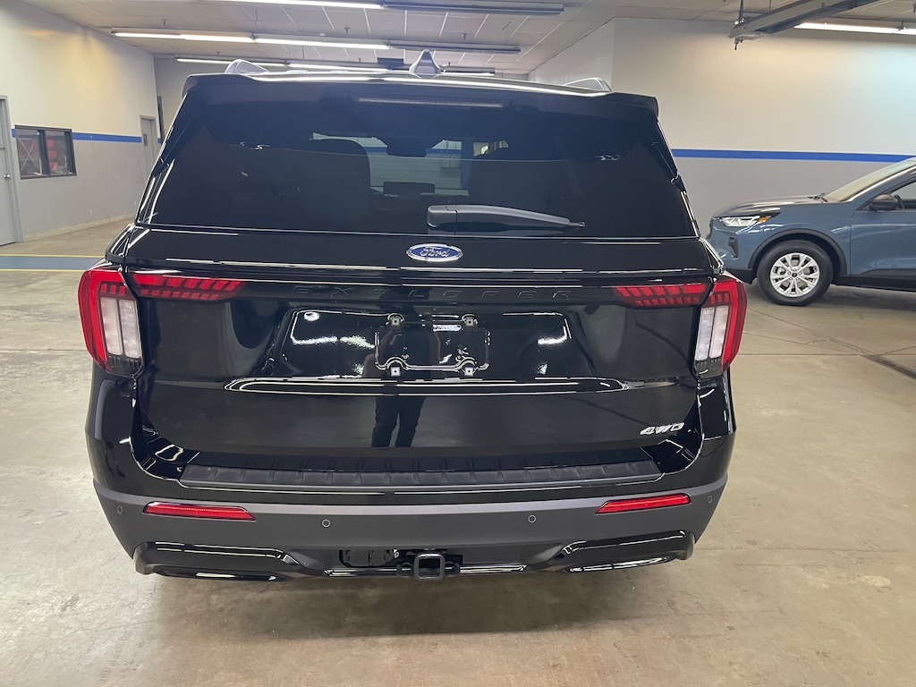 New 2026 Ford Explorer ST-Line SUV