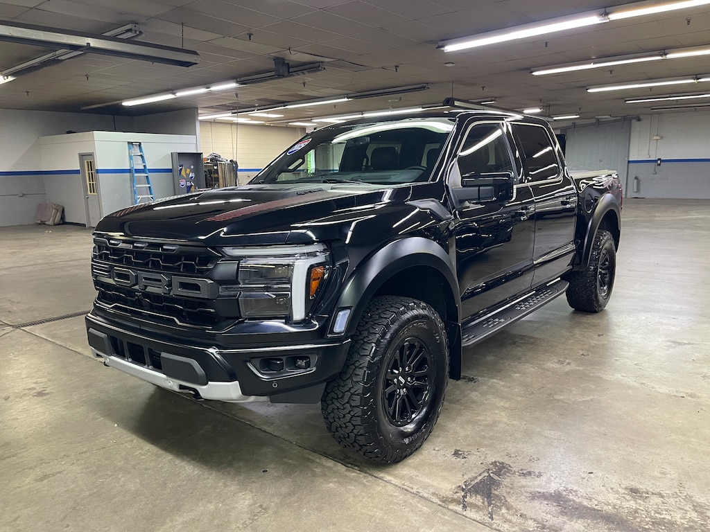 Certified 2025 Ford F-150 Raptor CREW CAB SHORT BED TRUCK