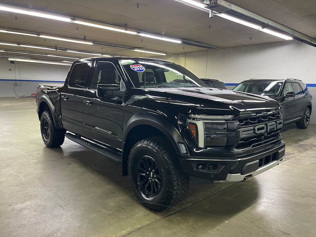 Certified 2025 Ford F-150 Raptor CREW CAB SHORT BED TRUCK