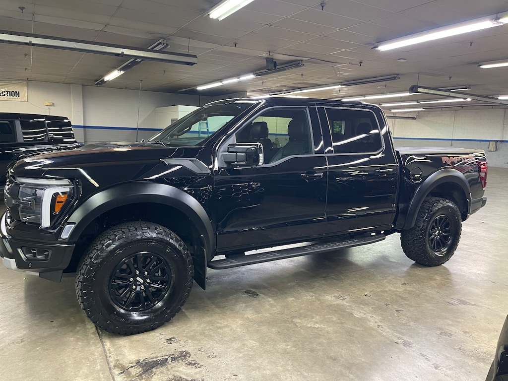 Certified 2025 Ford F-150 Raptor CREW CAB SHORT BED TRUCK