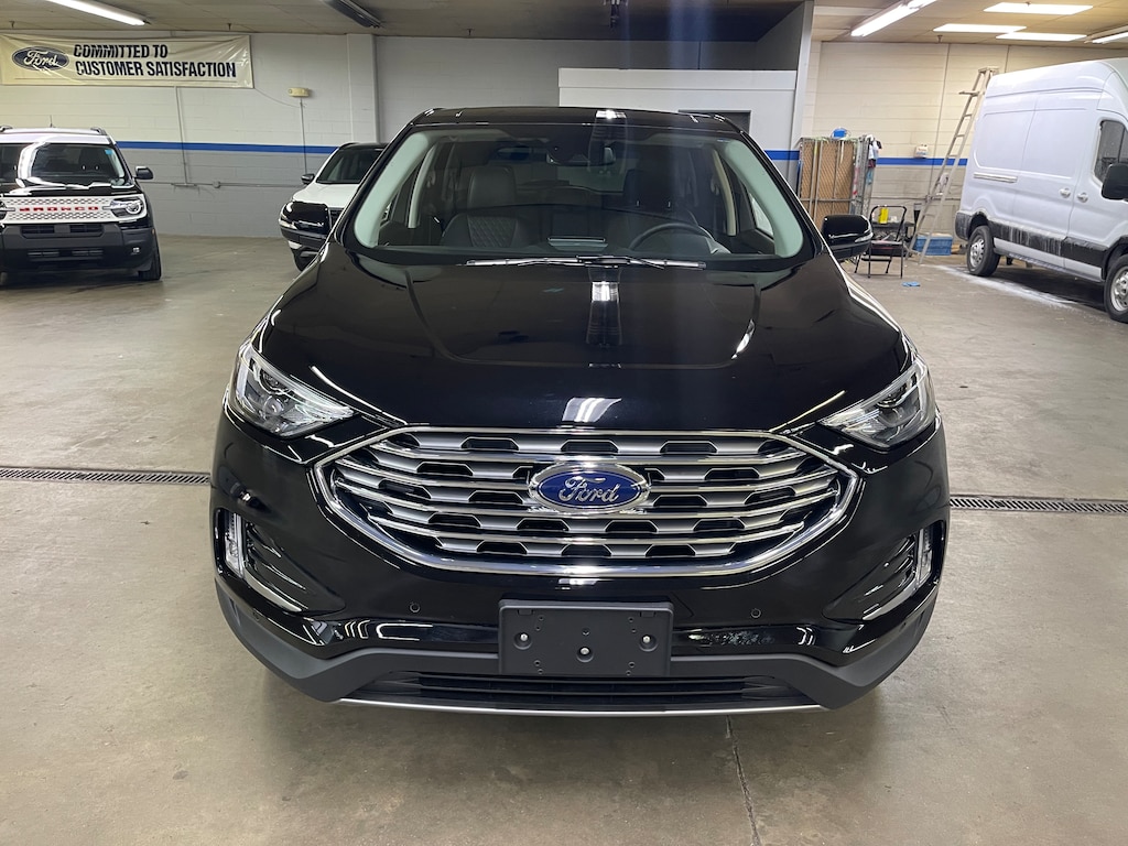Used 2023 Ford Edge Titanium SUV