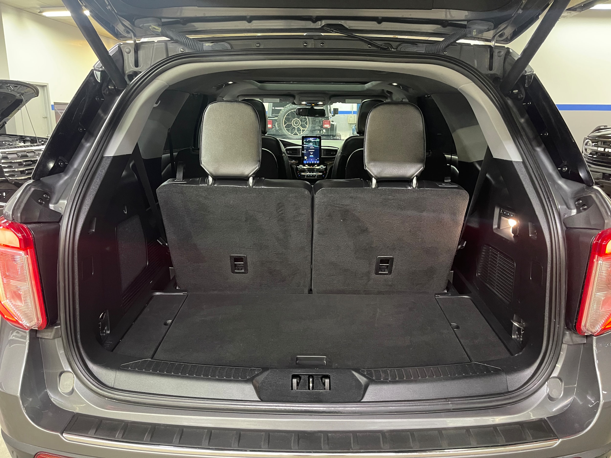 2022 Ford Explorer Limited - Photo 19
