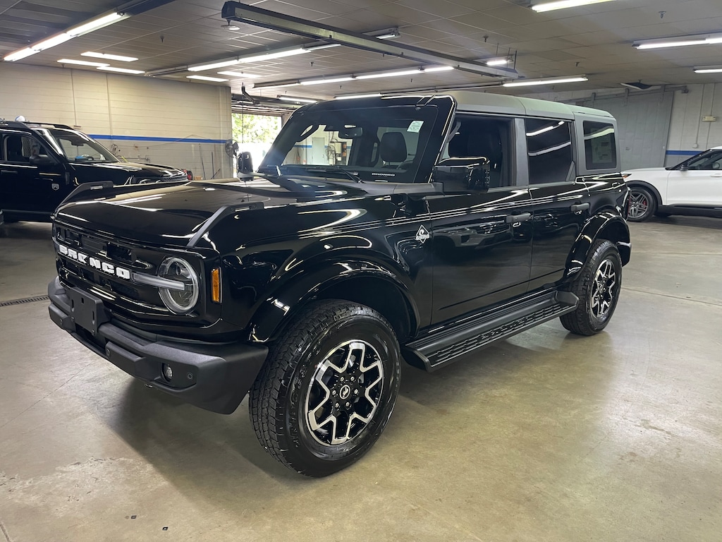 New 2026 Ford Bronco Outer Banks® SUV