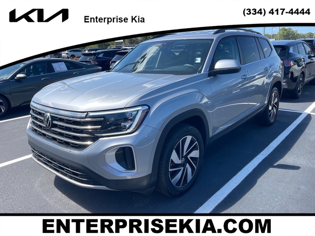 Used 2025 Volkswagen Atlas 2.0T SE w/Technology SUV